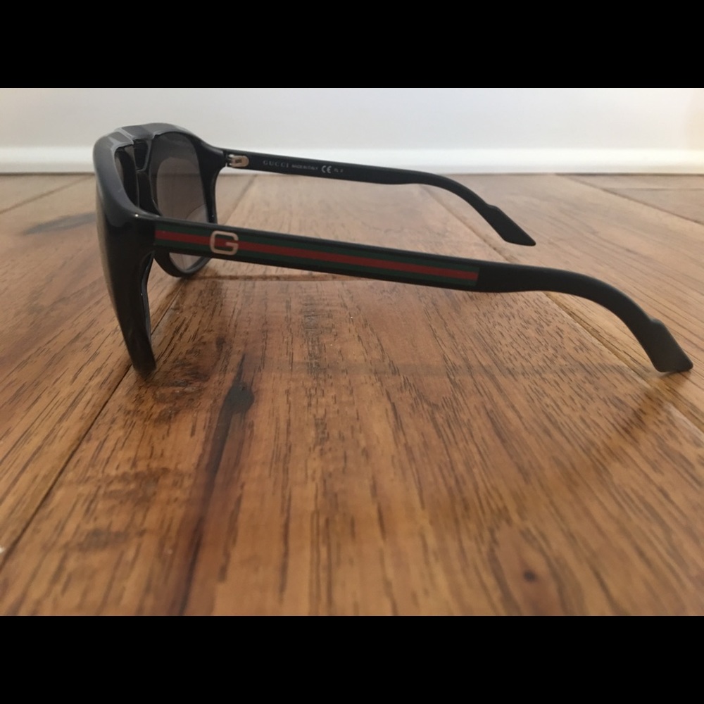Gucci black sunglasses